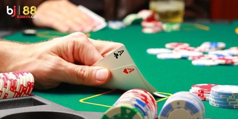 Luật chơi poker đơn giản bạn nên áp dụng tại nhà